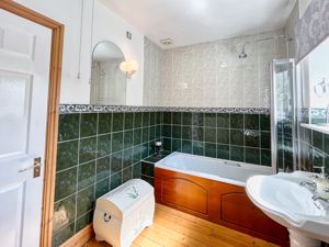 Photo 16- click for photo gallery